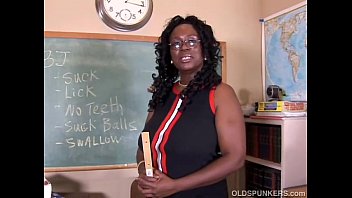 Sexy mature ebony porn